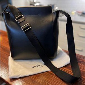 Everlane The Form Bag